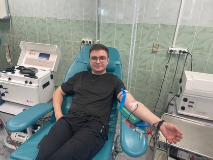 Сдать кровь и помочь людям